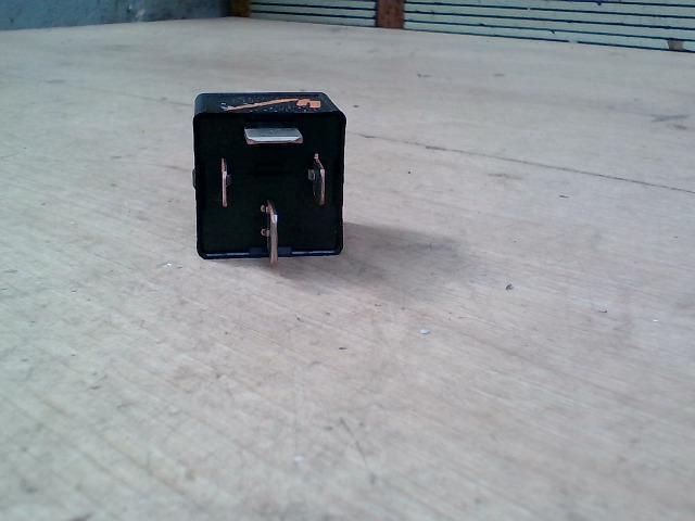 bontott BMW 3 E90 Relé