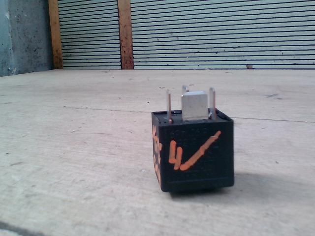 bontott BMW 3 E90 Relé