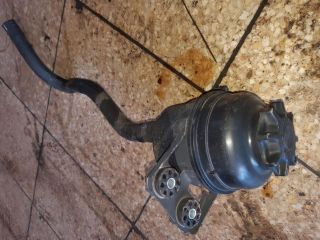 bontott BMW 3 E90 Szervóolaj Tartály