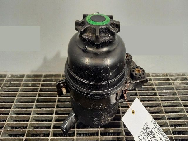 bontott BMW 3 E90 Szervóolaj Tartály