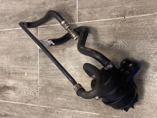 bontott BMW 3 E90 Szervóolaj Tartály