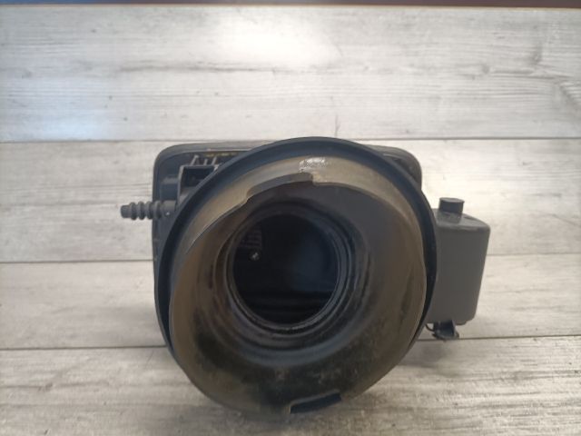 bontott BMW 3 E90 Tankajtó