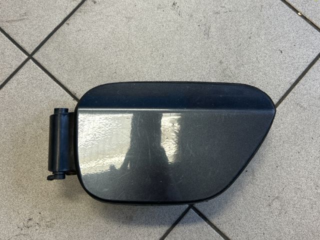 bontott BMW 3 E90 Tankajtó