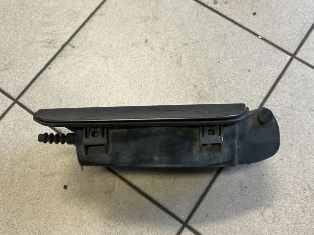 bontott BMW 3 E90 Tankajtó