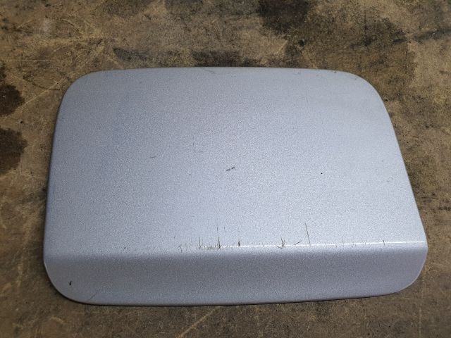 bontott BMW 3 E90 Tankajtó