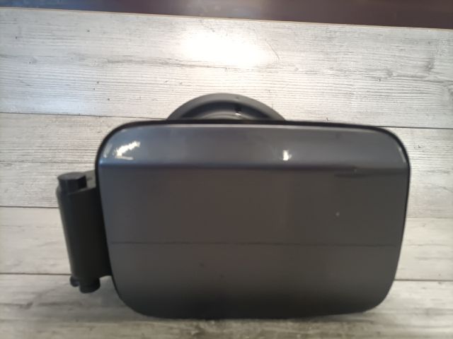 bontott BMW 3 E90 Tankajtó