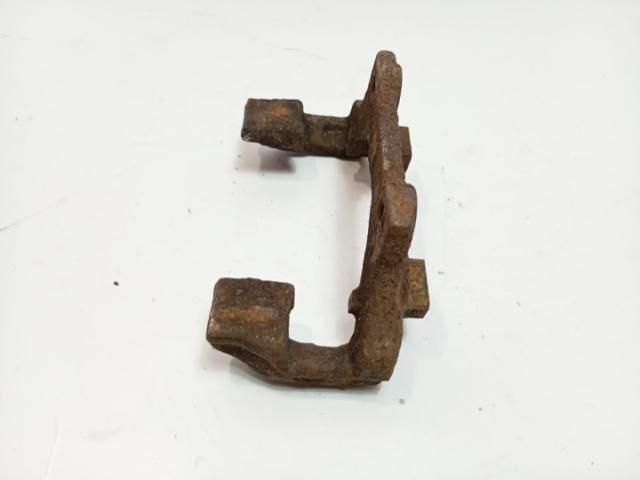 bontott BMW 3 E90 Tartó Bak