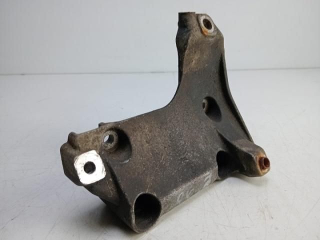 bontott BMW 3 E90 Tartó Bak