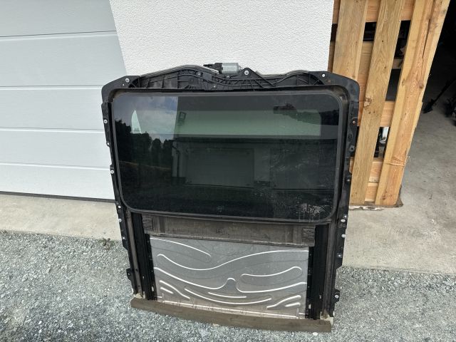 bontott BMW 3 E90 Tetőablak