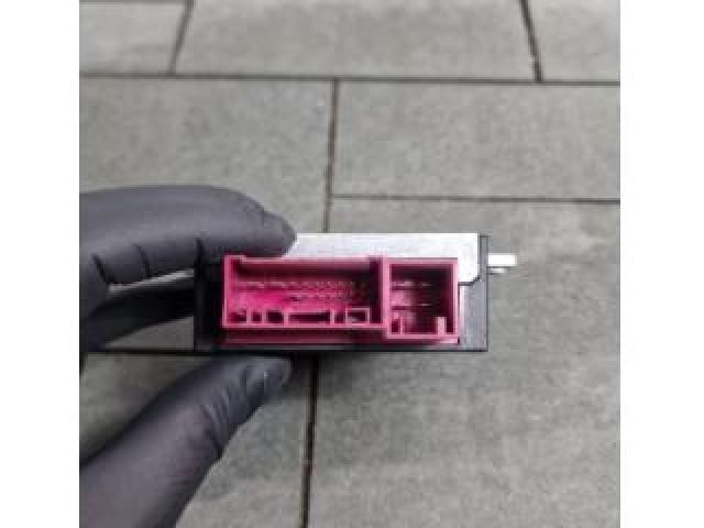 bontott BMW 3 E90 Üzemanyag Befecskendező Vezérlő