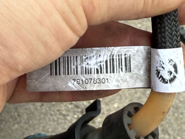 bontott BMW 3 E90 Üzemanyagcső