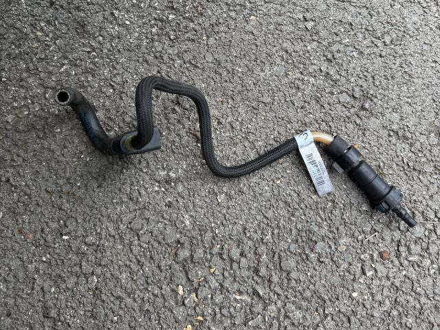 bontott BMW 3 E90 Üzemanyagcső