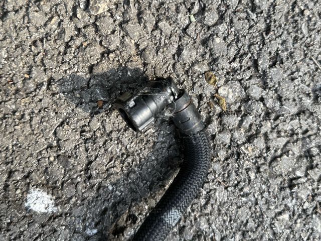 bontott BMW 3 E90 Üzemanyagcső