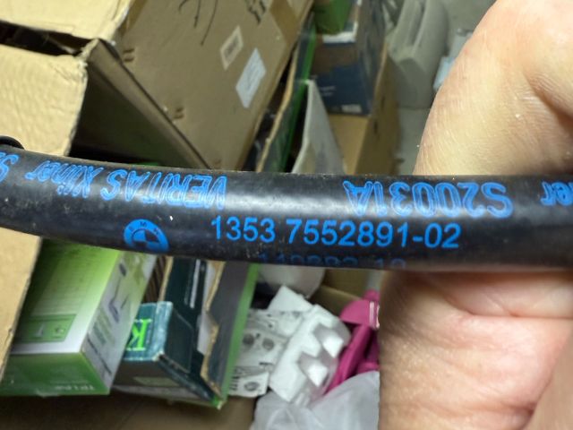 bontott BMW 3 E90 Üzemanyagcső