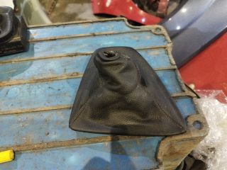 bontott BMW 3 E90 Váltószoknya