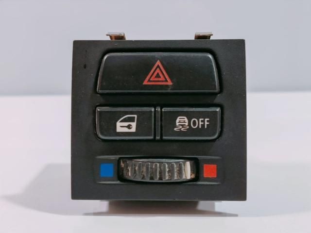 bontott BMW 3 E90 Vészvillogó Kapcsoló