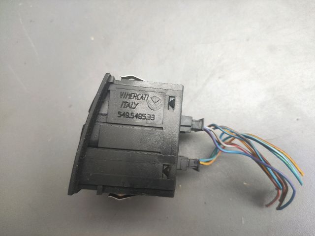 bontott BMW 3 E90 Vészvillogó Kapcsoló