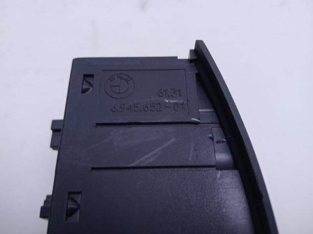 bontott BMW 3 E90 Vészvillogó Kapcsoló