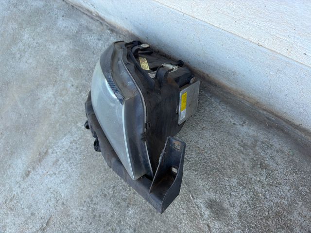 bontott BMW 3 E90 Xenon Fényszóró Pár