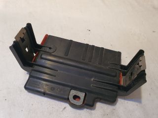 bontott BMW 3 E91 Biztosítéktábla Motortér