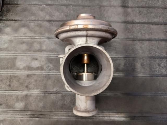 bontott BMW 3 E91 EGR / AGR Szelep