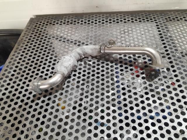 bontott BMW 3 E91 EGR Hűtő Cső