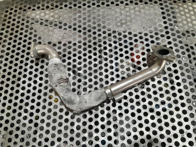 bontott BMW 3 E91 EGR Hűtő Cső