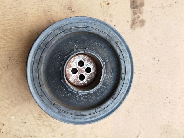 bontott BMW 3 E91 Főtengely Szíjtárcsa