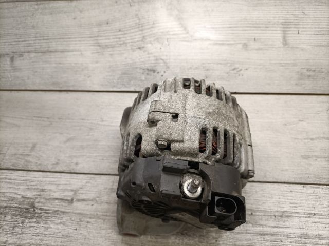 bontott BMW 3 E91 Generátor