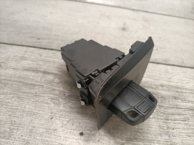 bontott BMW 3 E91 Gyújtáskapcsoló