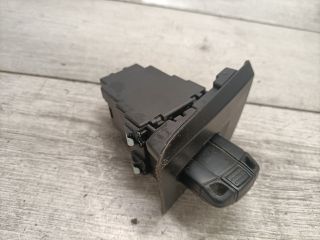 bontott BMW 3 E91 Gyújtáskapcsoló