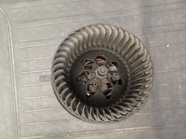 bontott BMW 3 E91 Klímahűtő Ventilátor