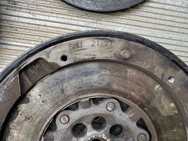 bontott BMW 3 E91 Kuplung Szett Lendkerékkel