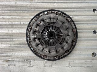 bontott BMW 3 E91 Kuplung Szett Lendkerékkel