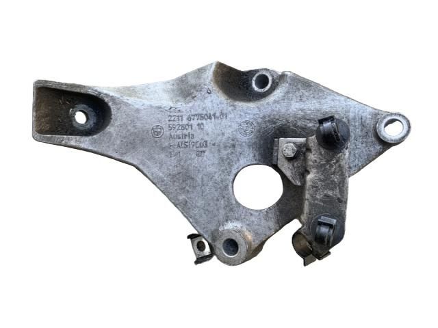 bontott BMW 3 E91 Motor Tartó Bak Bal