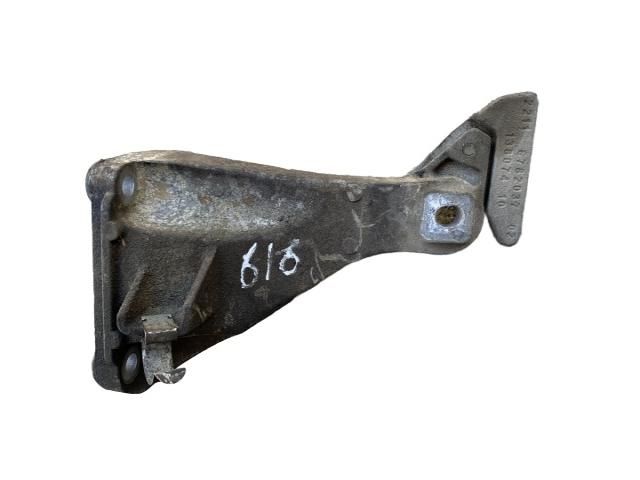 bontott BMW 3 E91 Motor Tartó Bak Jobb