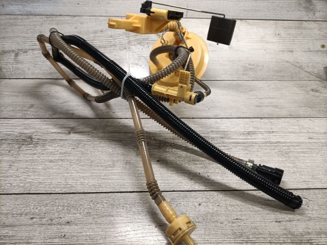 bontott BMW 3 E91 Üzemanyagszint Jeladó