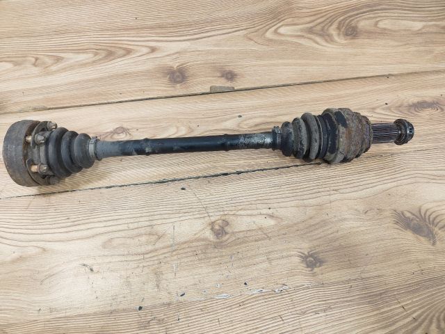 bontott BMW 3 E91 Bal hátsó Féltengely