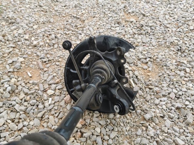 bontott BMW 3 E91 Bal hátsó Féltengely