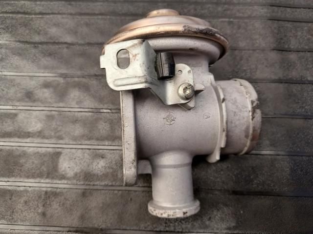 bontott BMW 3 E91 EGR / AGR Szelep