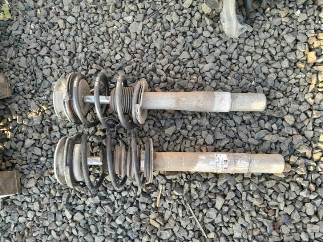 bontott BMW 3 E91 Első Lengéscsillapító Pár