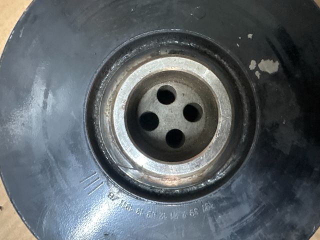 bontott BMW 3 E91 Főtengely Szíjtárcsa