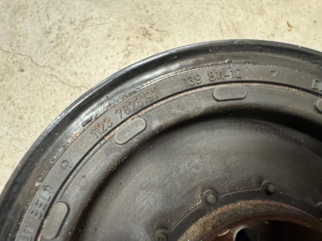 bontott BMW 3 E91 Főtengely Szíjtárcsa