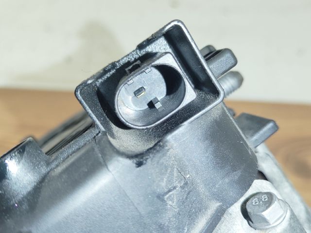 bontott BMW 3 E91 Generátor