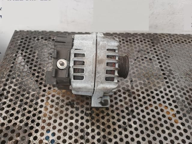 bontott BMW 3 E91 Generátor