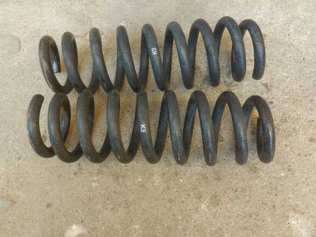 bontott BMW 3 E91 Hátsó Rugó Pár