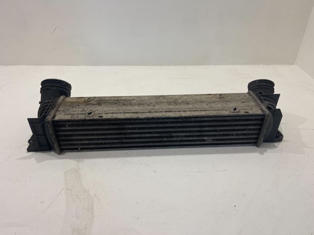 bontott BMW 3 E91 Intercooler