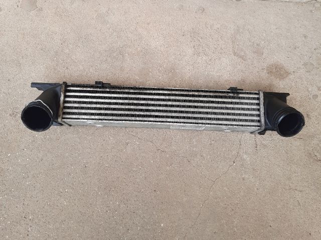 bontott BMW 3 E91 Intercooler