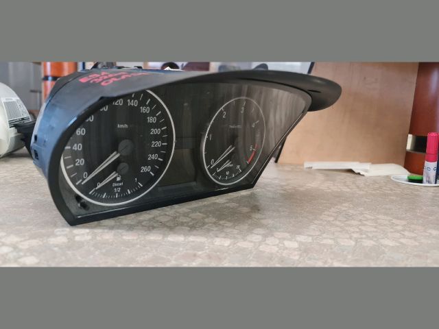 bontott BMW 3 E91 Kilométeróra