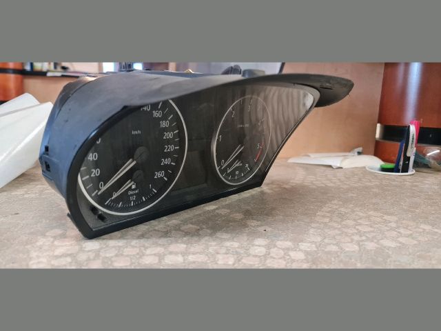 bontott BMW 3 E91 Kilométeróra